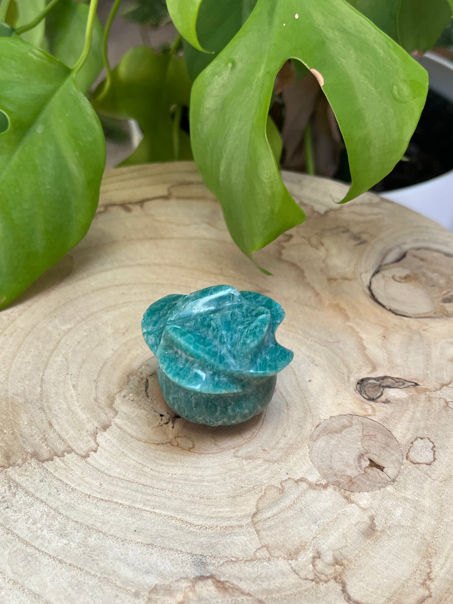 Amazonit Blumen Gravur – Harmonie, Gelassenheit & Herzenergie