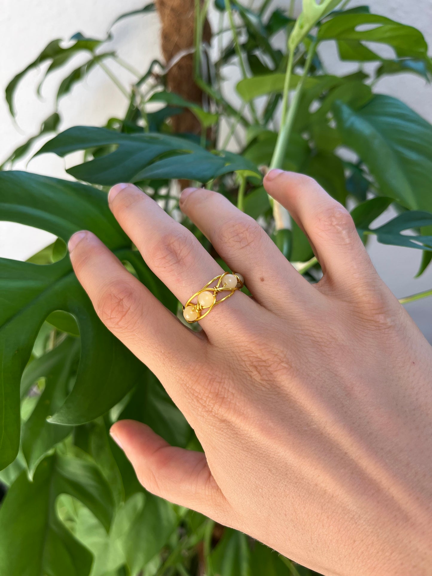 Solarplexus Chakra Ring – Orangencalcit in 925 Silber oder goldfarbenem Draht