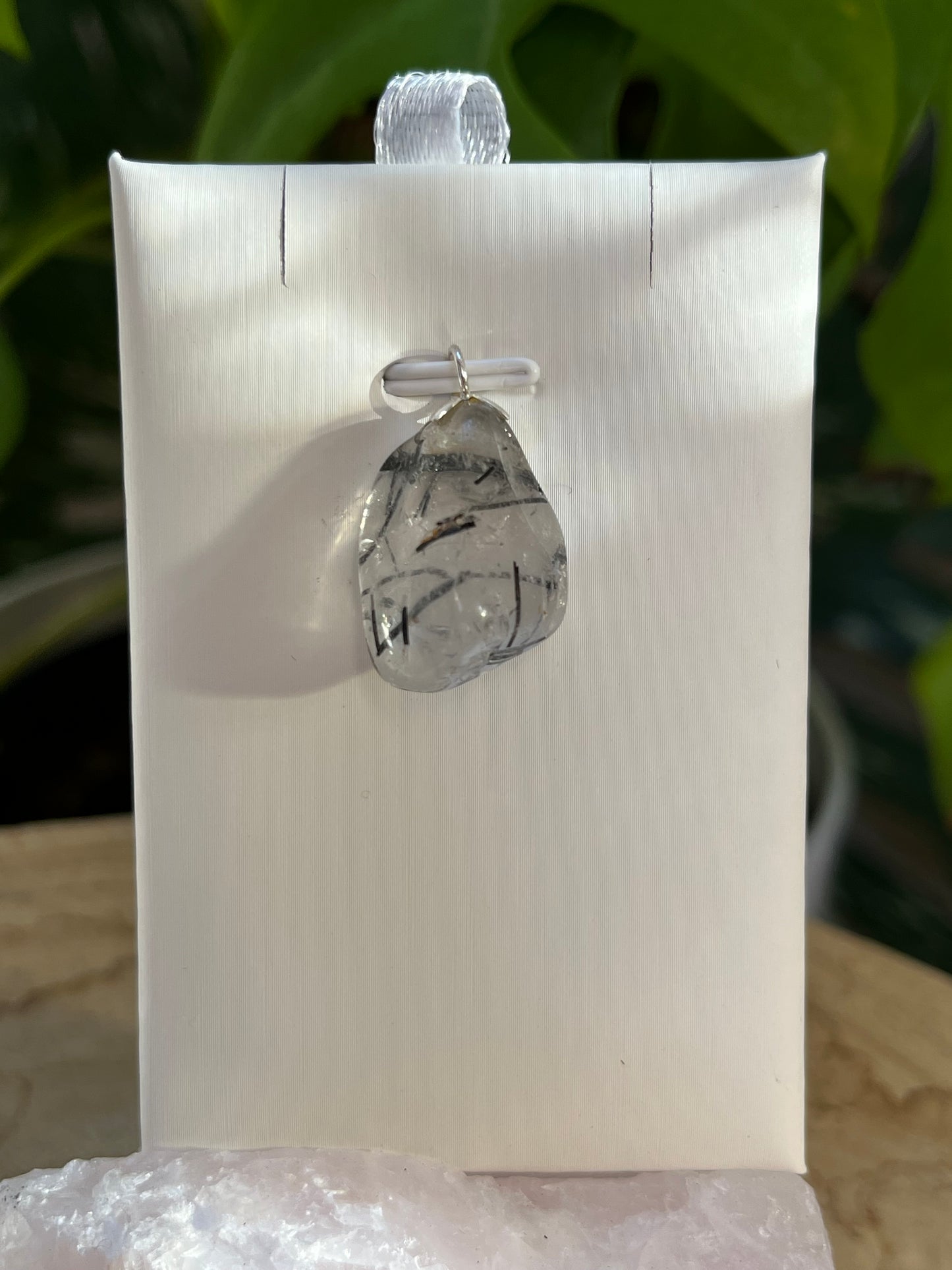 Turmalin in Quarz Kettenanhänger – Schutz & Klarheit | 925 Silber Edelsteinanhänger