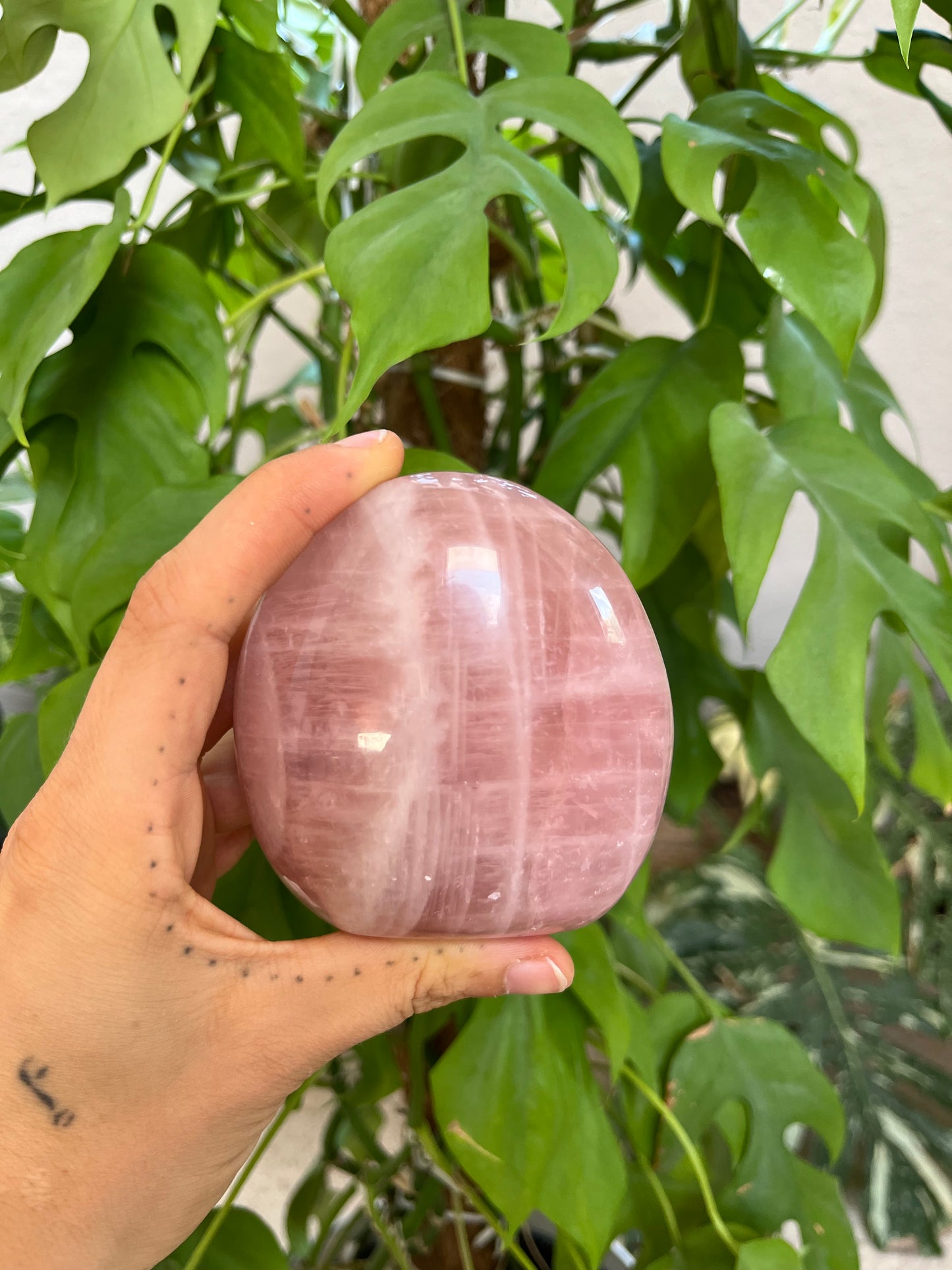 Rosenquarz Freiform – Edelstein für Liebe & Harmonie