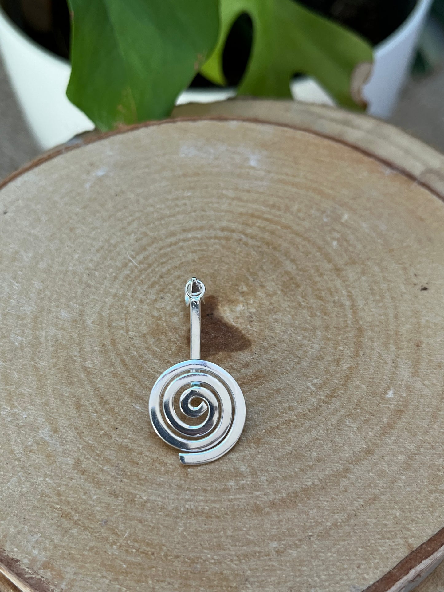 Donut Halter Spirale – 2,5 cm | versilbert