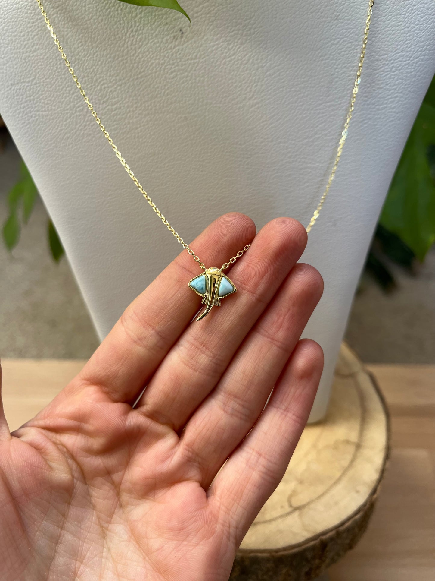 Larimar Rochen Kette – Leichtigkeit & Freiheit | 925 Silber vergoldet