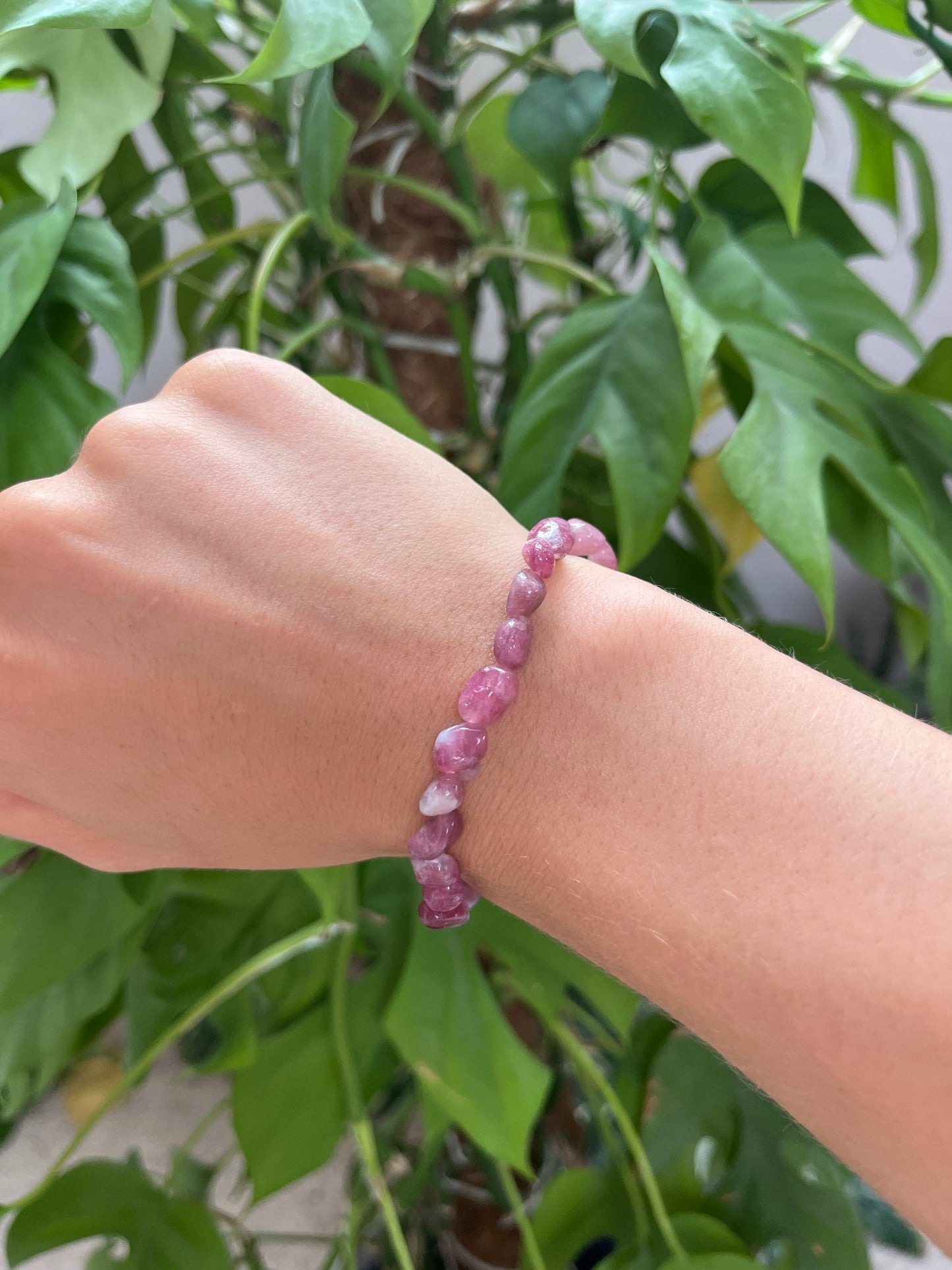 Rosa Turmalin Nugget Armband – Edelstein Schmuck für Liebe & Herzenskraft