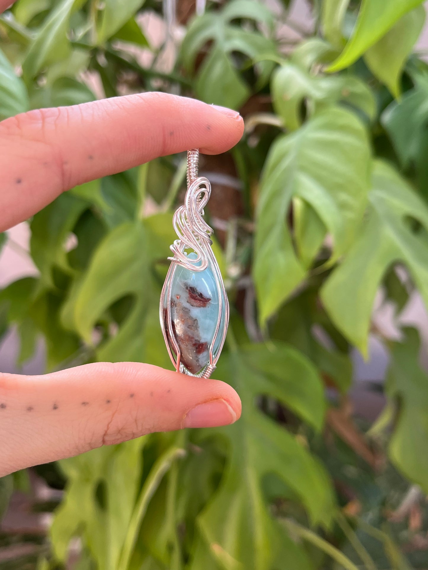 Großer Larimar Unikat-Anhänger – handgemacht in 925er Silberdraht