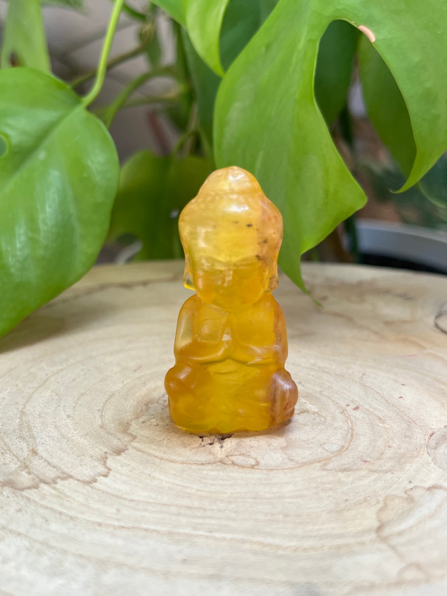 Buddha Gravur – Gelber Fluorit – Klarheit, Freude & Harmonie