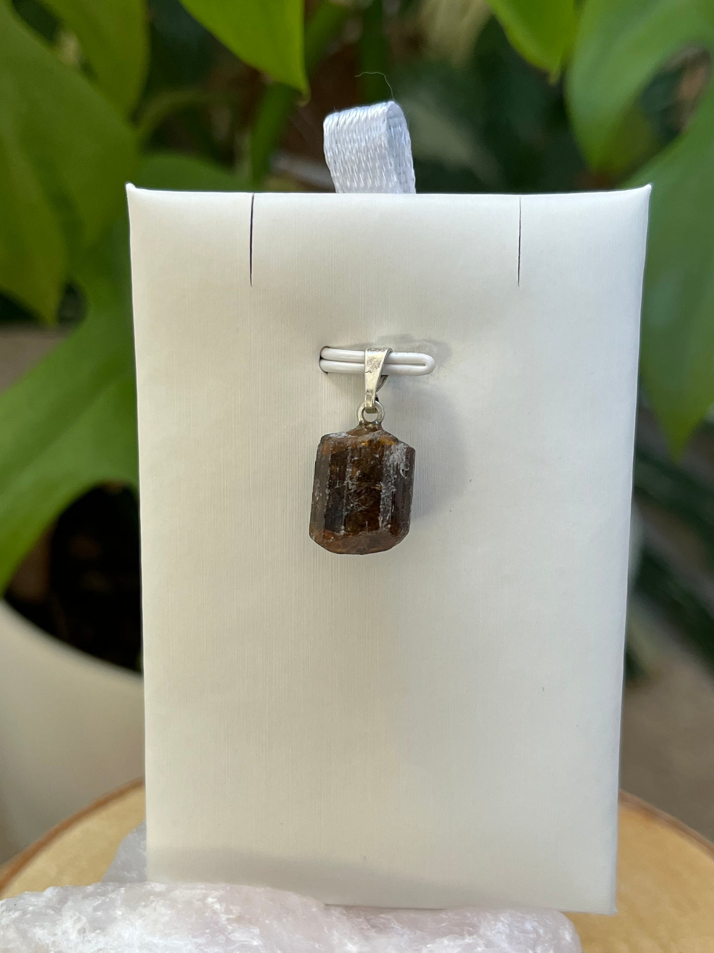 Dravit (Turmalin) Roh-Anhänger – Erdung & Natürlichkeit | 925 Sterling Silber Stiftöse