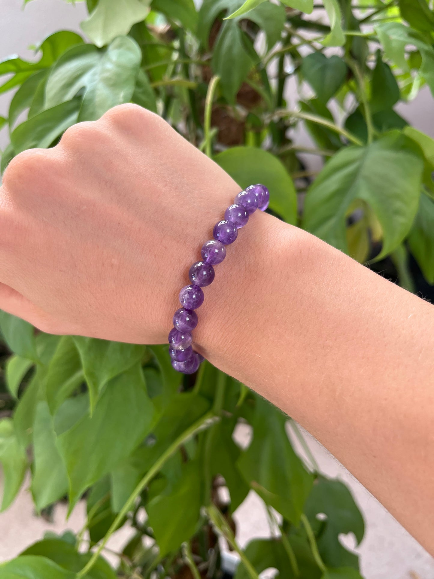 Amethyst Kugelarmband – wahlweise 6 mm oder 8 mm Edelstein Schmuck für Ruhe & Intuition