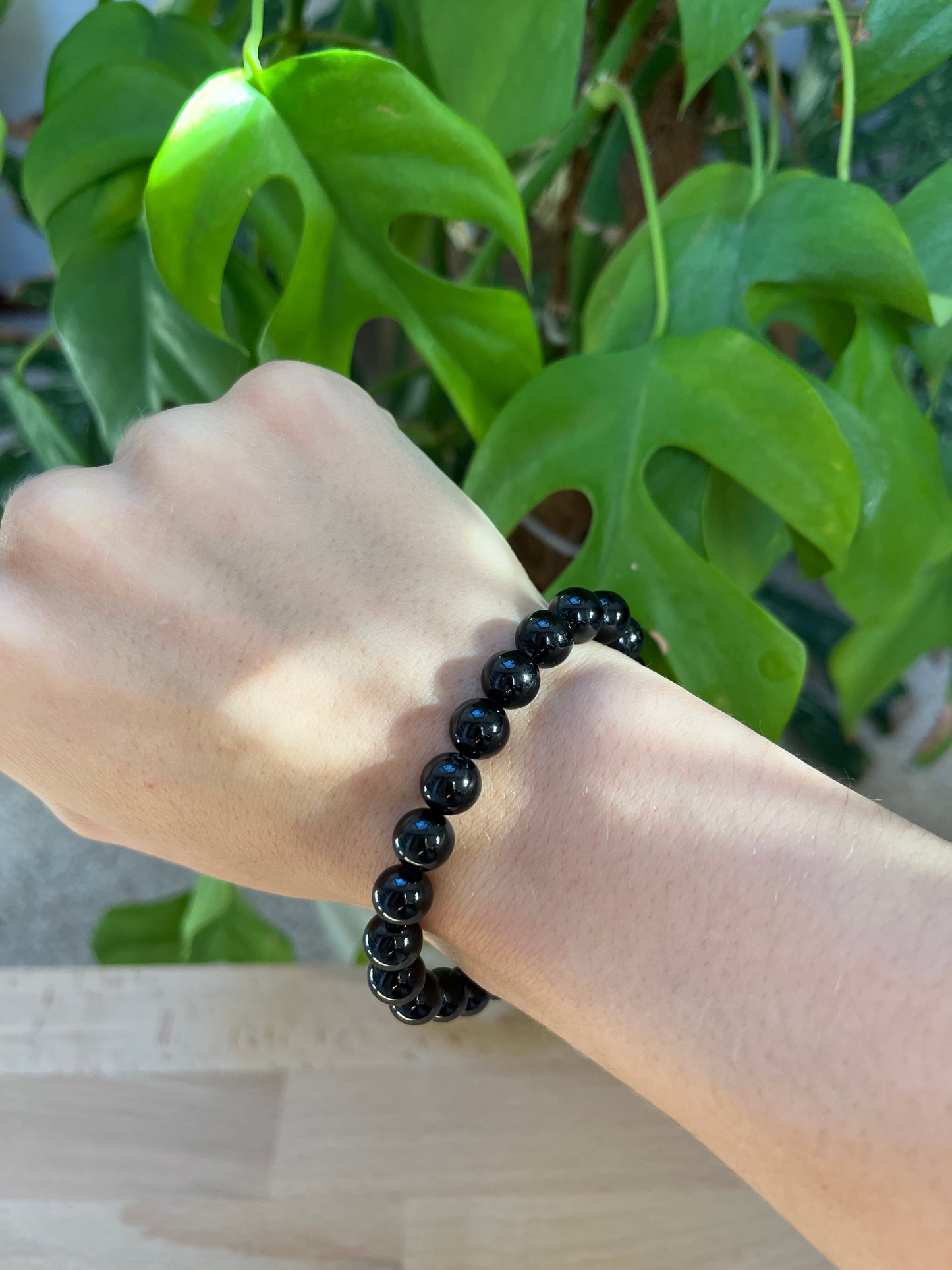Schwarzer Turmalin Armband – Schutz & Erdung | Kugel-Armband 6 mm & 8 mm
