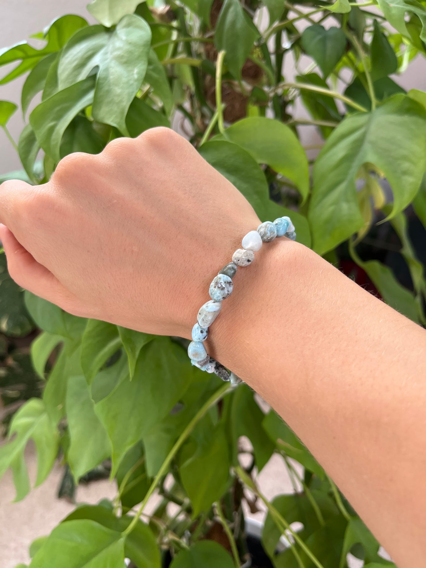 Larimar Nugget Armband – Edelstein Schmuck für Harmonie & Gelassenheit