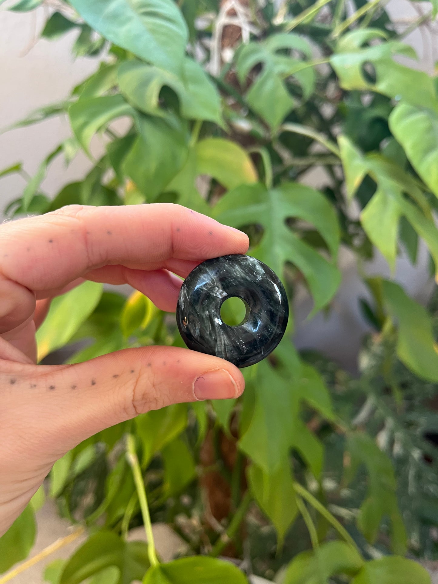 Seraphinit Donut 3 cm – Harmonie & Achtsamkeit