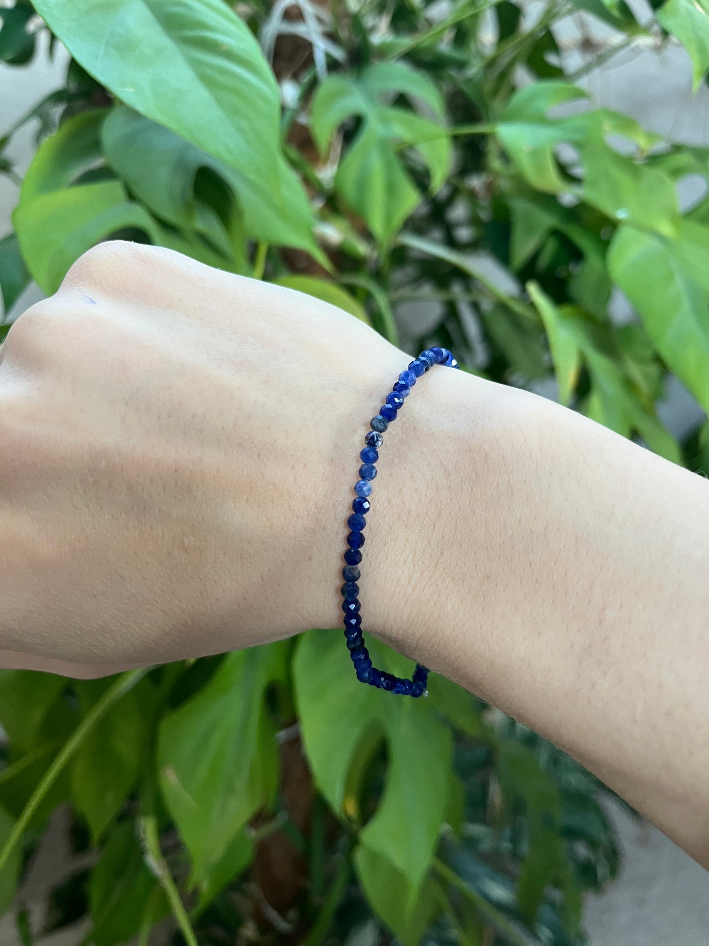 Sodalith Armband facettiert 3 mm A Qualität – Klarheit & Ausdruck