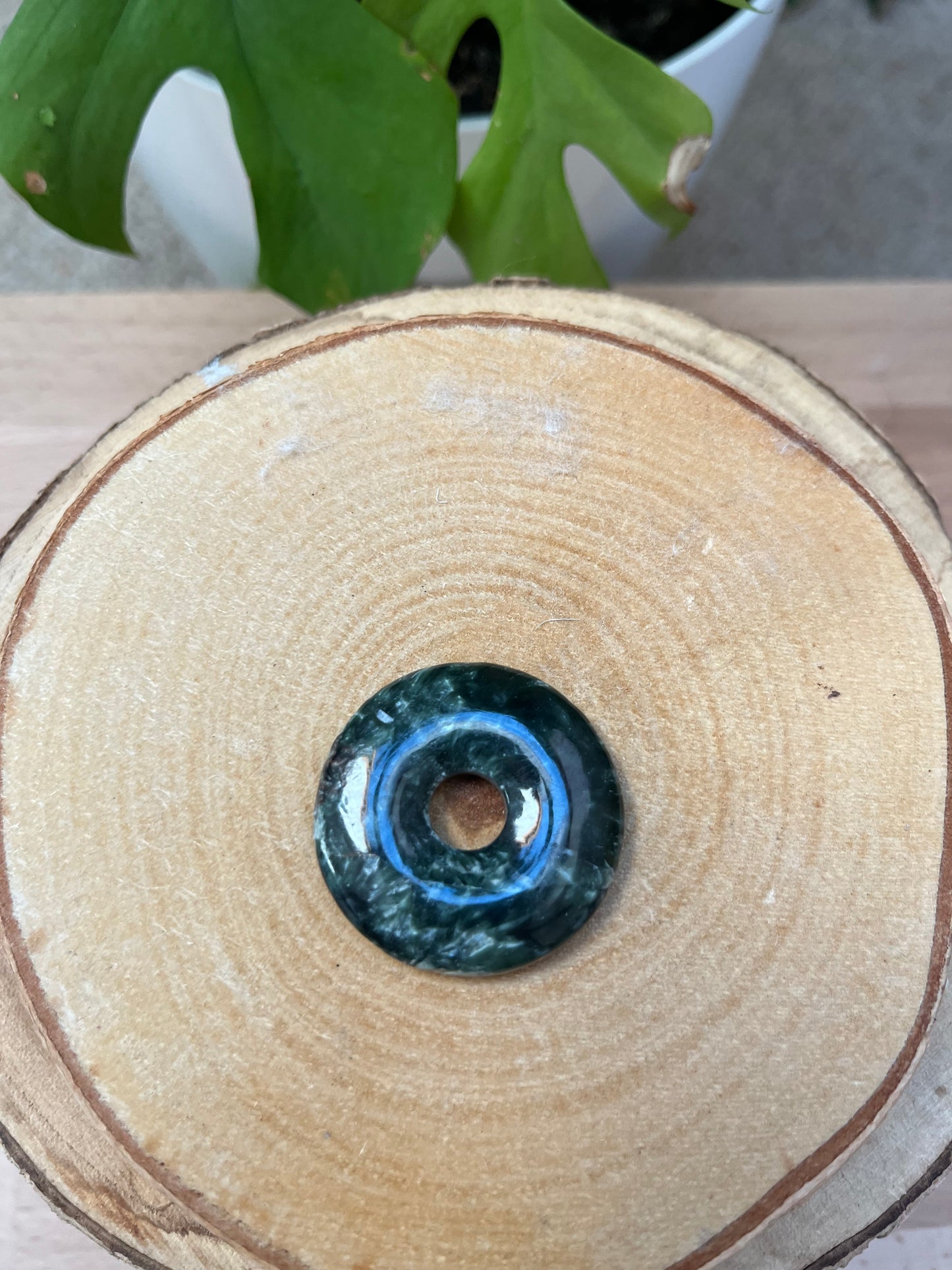 Seraphinit Donut 4 cm – Harmonie & Achtsamkeit