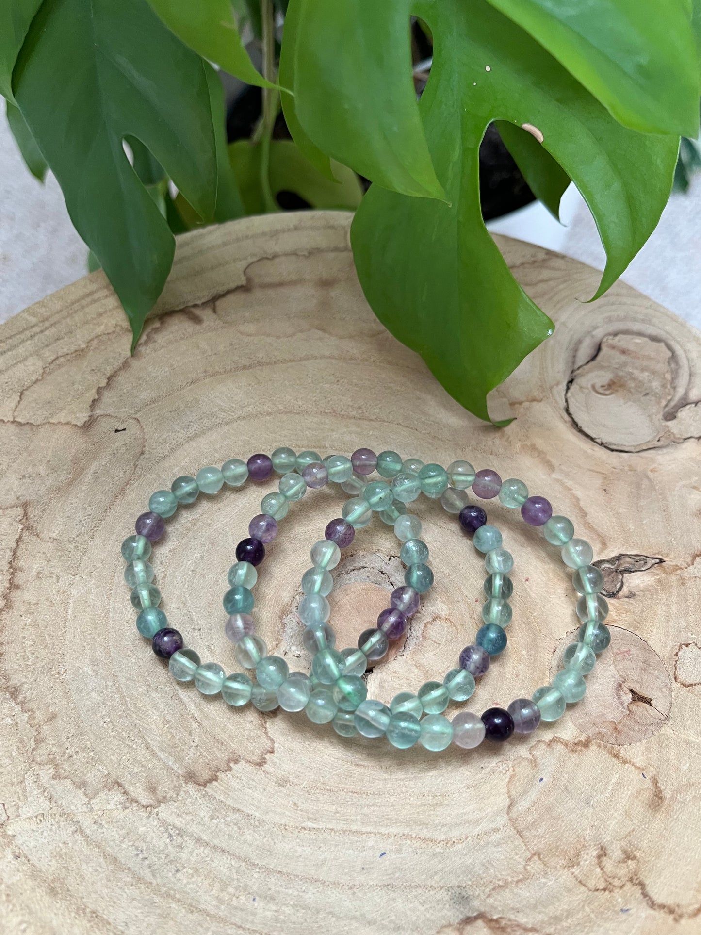 Fluorit Kugelarmband 6 mm – Edelstein Schmuck für Klarheit & Inspiration