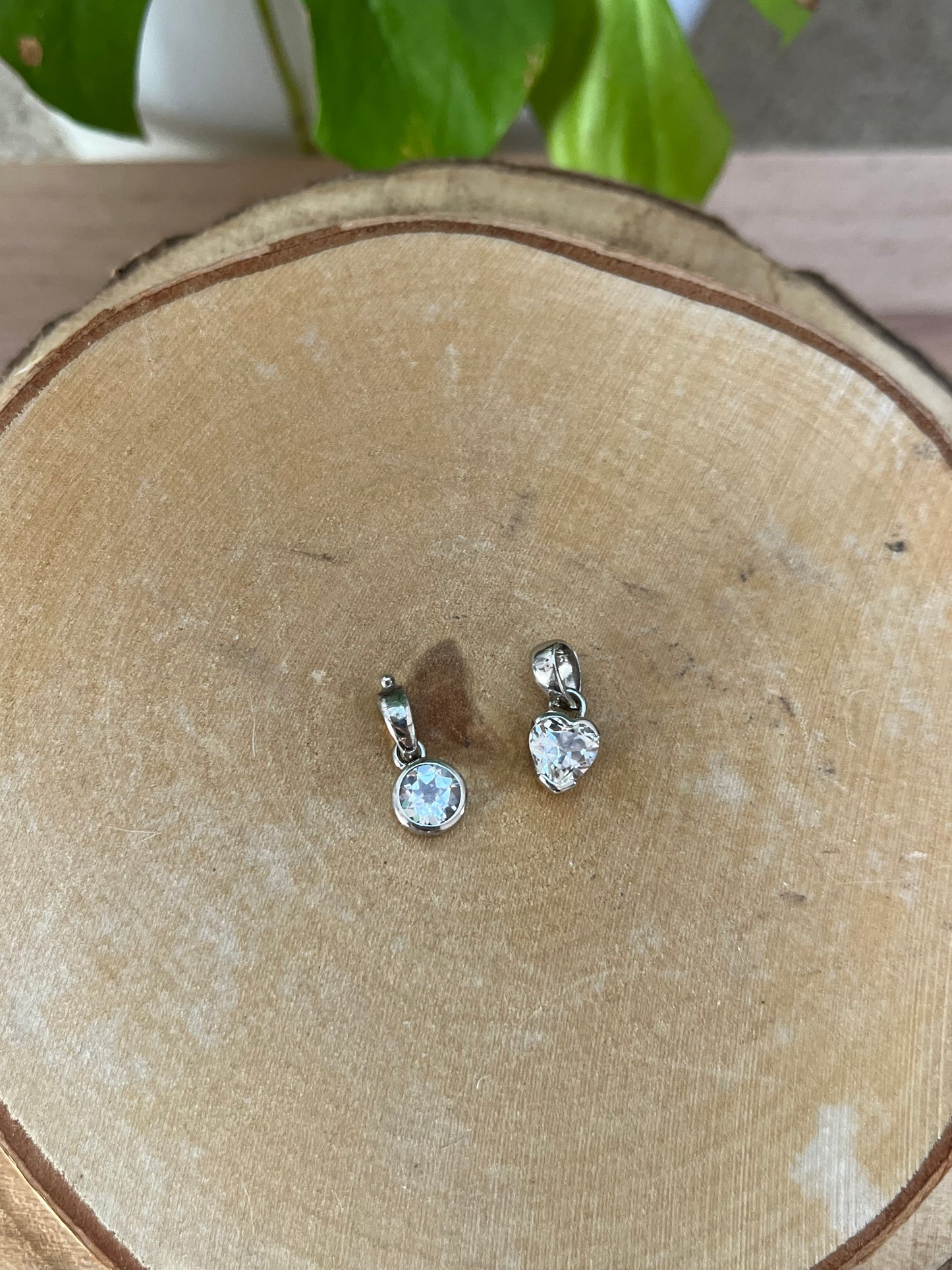 Weißer Topas Mini Kettenanhänger facettiert – 925 Sterling Silber