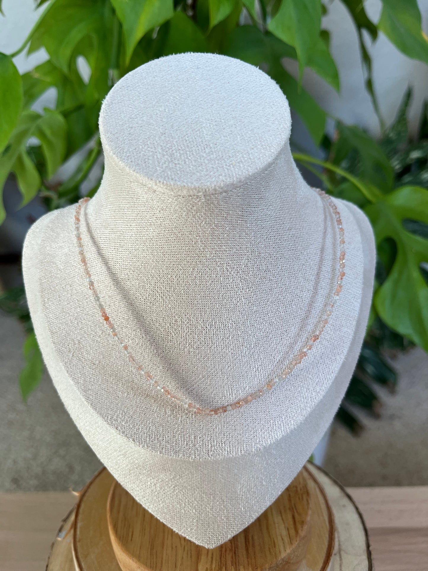 Sonnenstein Collier facettiert 2 mm – 45 cm