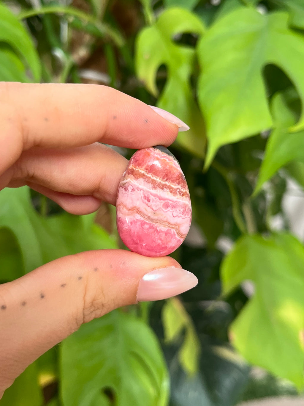 Rhodochrosit Trommelstein gebohrt