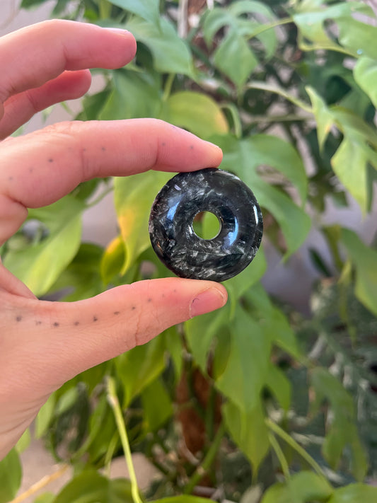 Seraphinit Donut 4 cm – Harmonie & Achtsamkeit