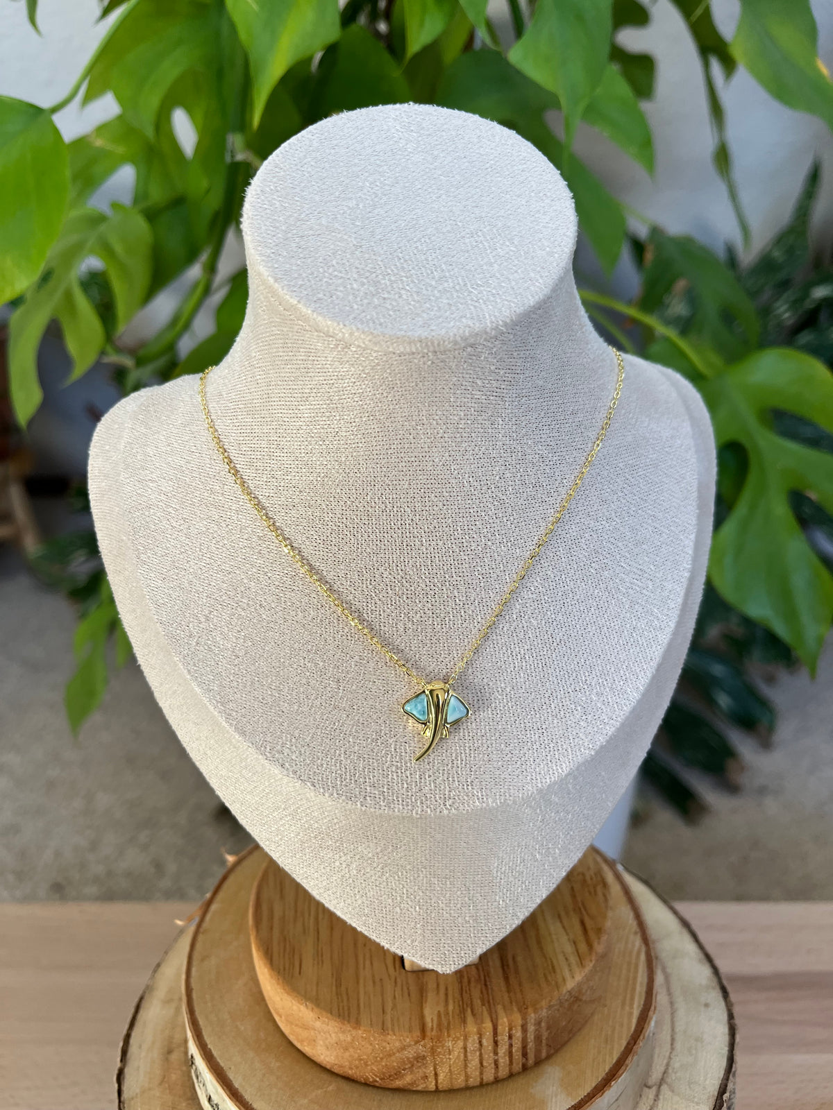 Larimar Rochen Kette – Leichtigkeit & Freiheit | 925 Silber vergoldet