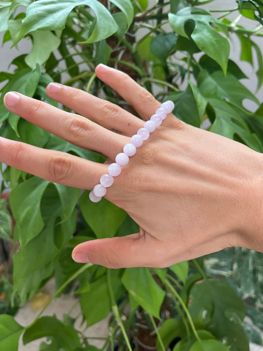 Kunzit Kugelarmband 8 mm – Edelstein Schmuck für Liebe & Gelassenheit