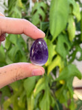 Amethyst Trommelstein gebohrt – Edelstein Anhänger für Ruhe & Klarheit