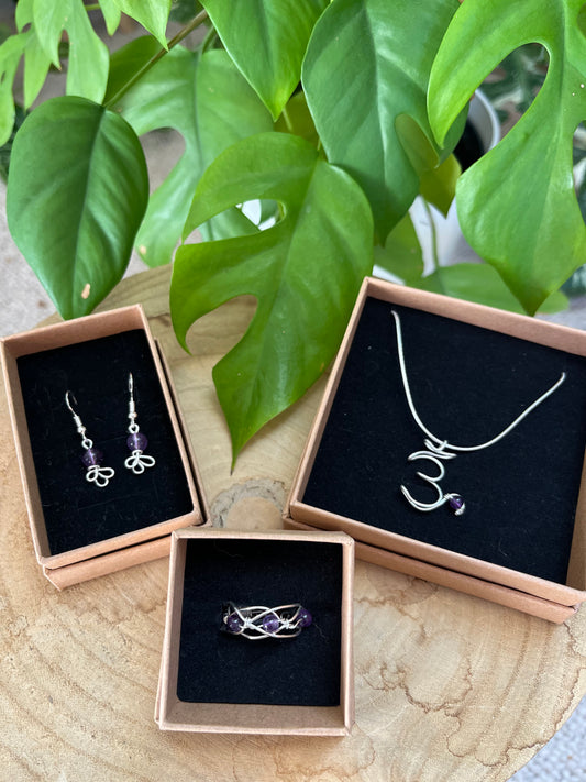 Kronenchakra Schmuck-Set – 925 Silber Kette (45 cm), Ring & Ohrringe mit Amethyst