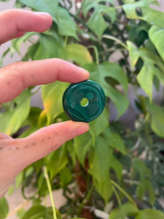 Malachit Donut 3 cm – Wandel & Ausdruck