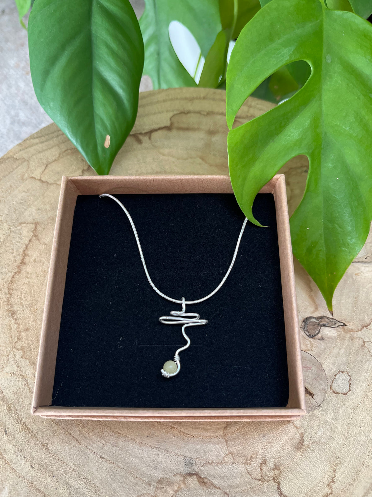 Solarplexus Chakra Kette – Anhänger in 925 Silber oder goldfarbenem Draht