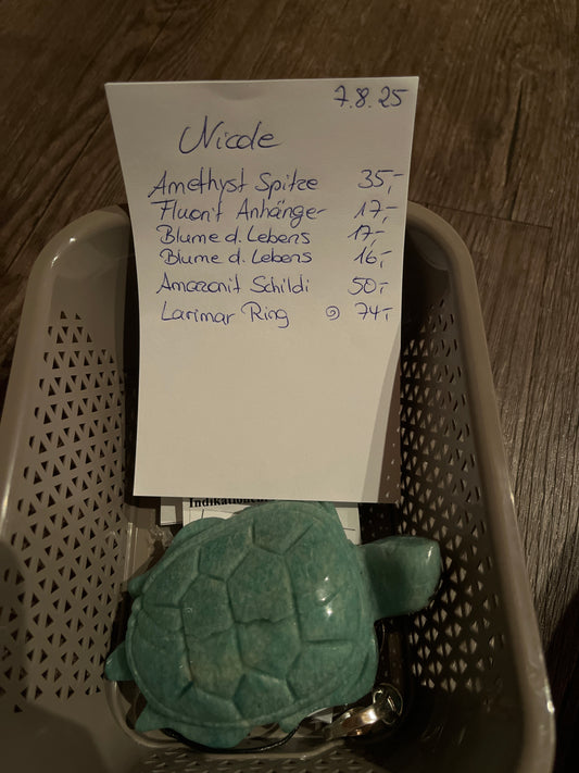 Nicole S Live Sale 07.08