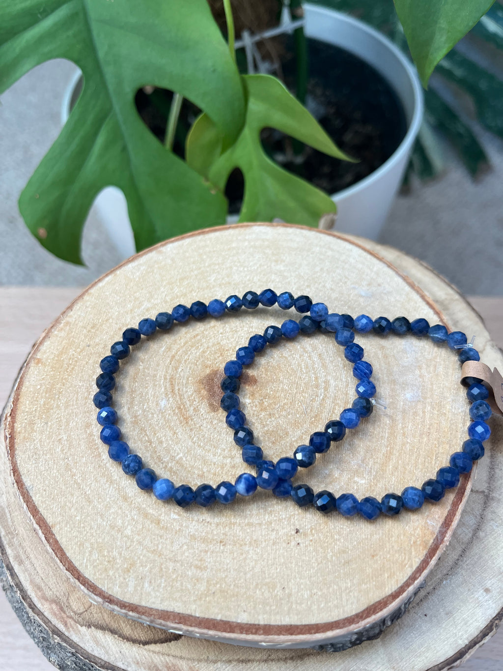 Sodalith Armband facettiert 6 mm AA Qualität – Klarheit & Ausdruck