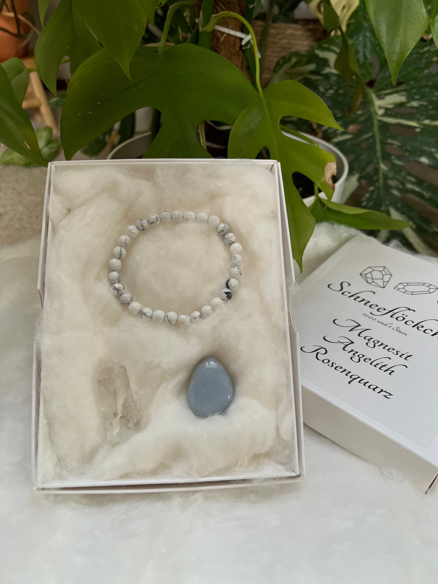 Edelstein-Set „Schneeflöckchen“ – Magnesit, Bergkristall & Angelit | Winter Geschenkset