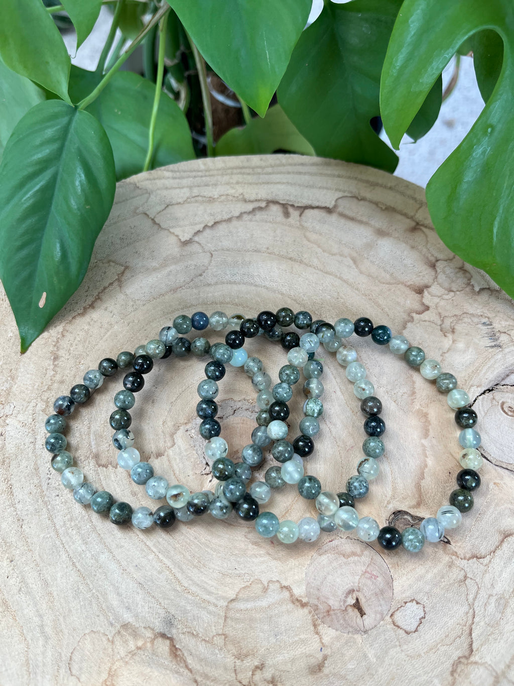 Prehnit Kugelarmband 7 mm – Edelstein Schmuck für Gelassenheit & Harmonie