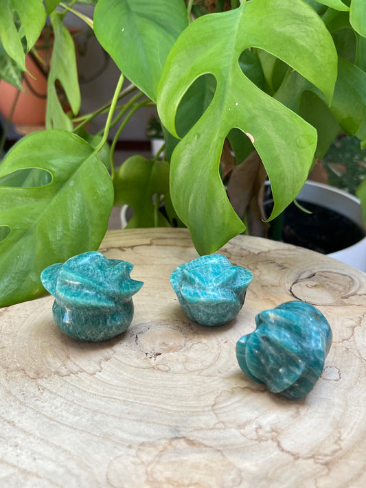 Amazonit Blumen Gravur – Harmonie, Gelassenheit & Herzenergie
