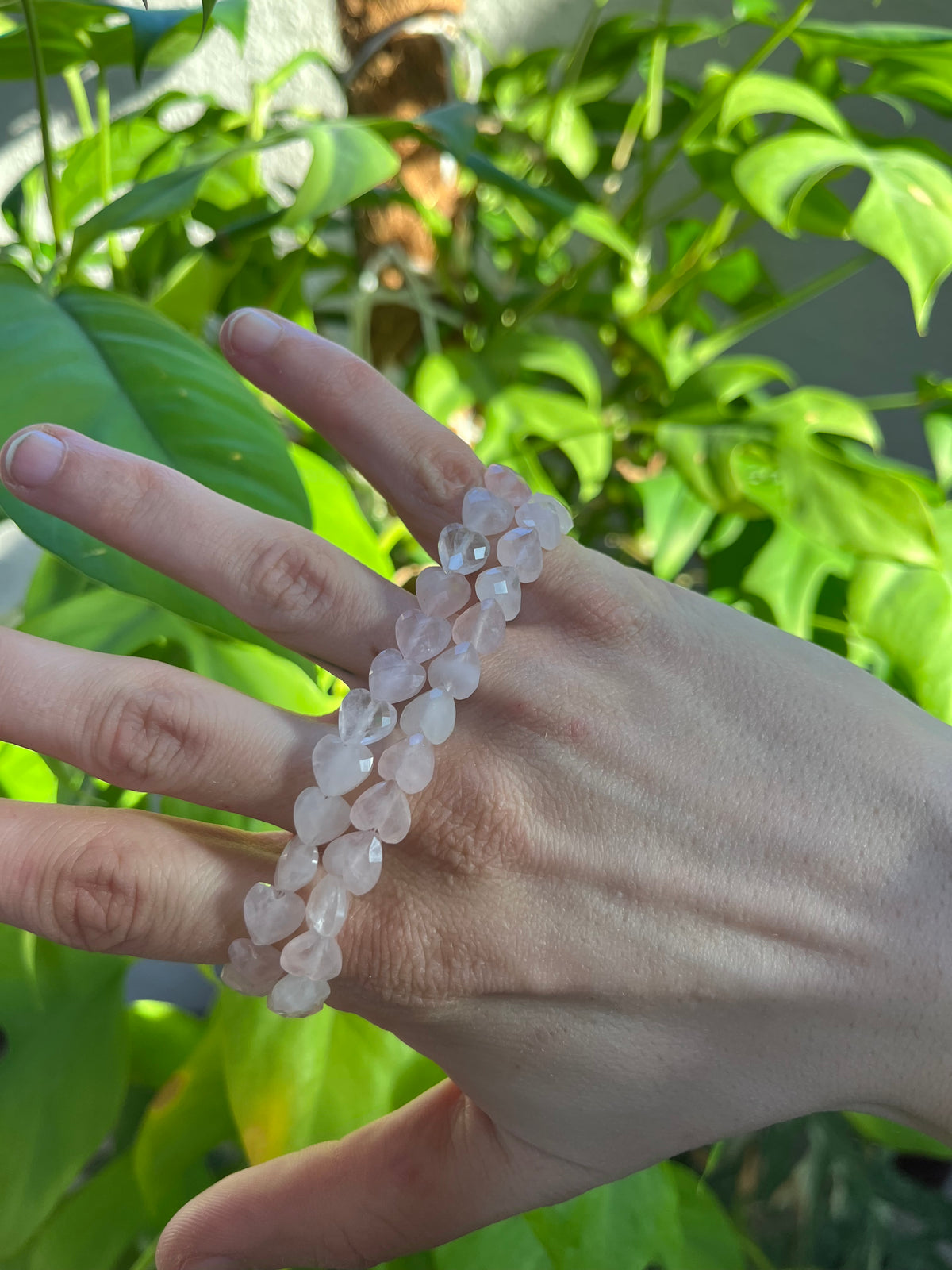 Rosenquarz Armband facettiertes Herz – Sanftheit & Harmonie