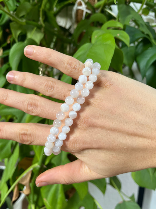 Weißer Achat Armband 6 mm – Ruhe & Ausgleich