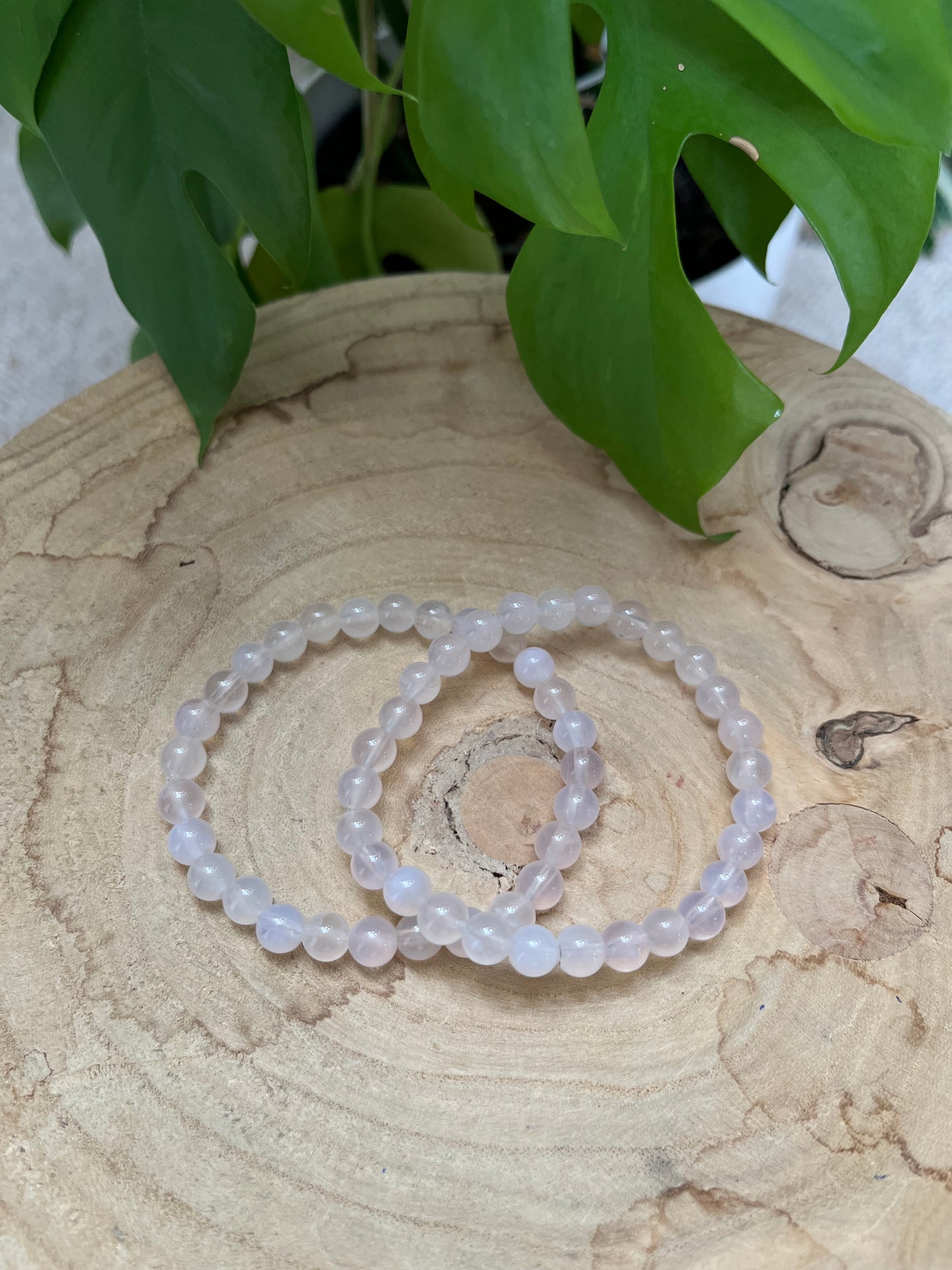 Rosa Calcedon Kugelarmband 7 mm – Edelstein Schmuck für Sanftheit & Harmonie