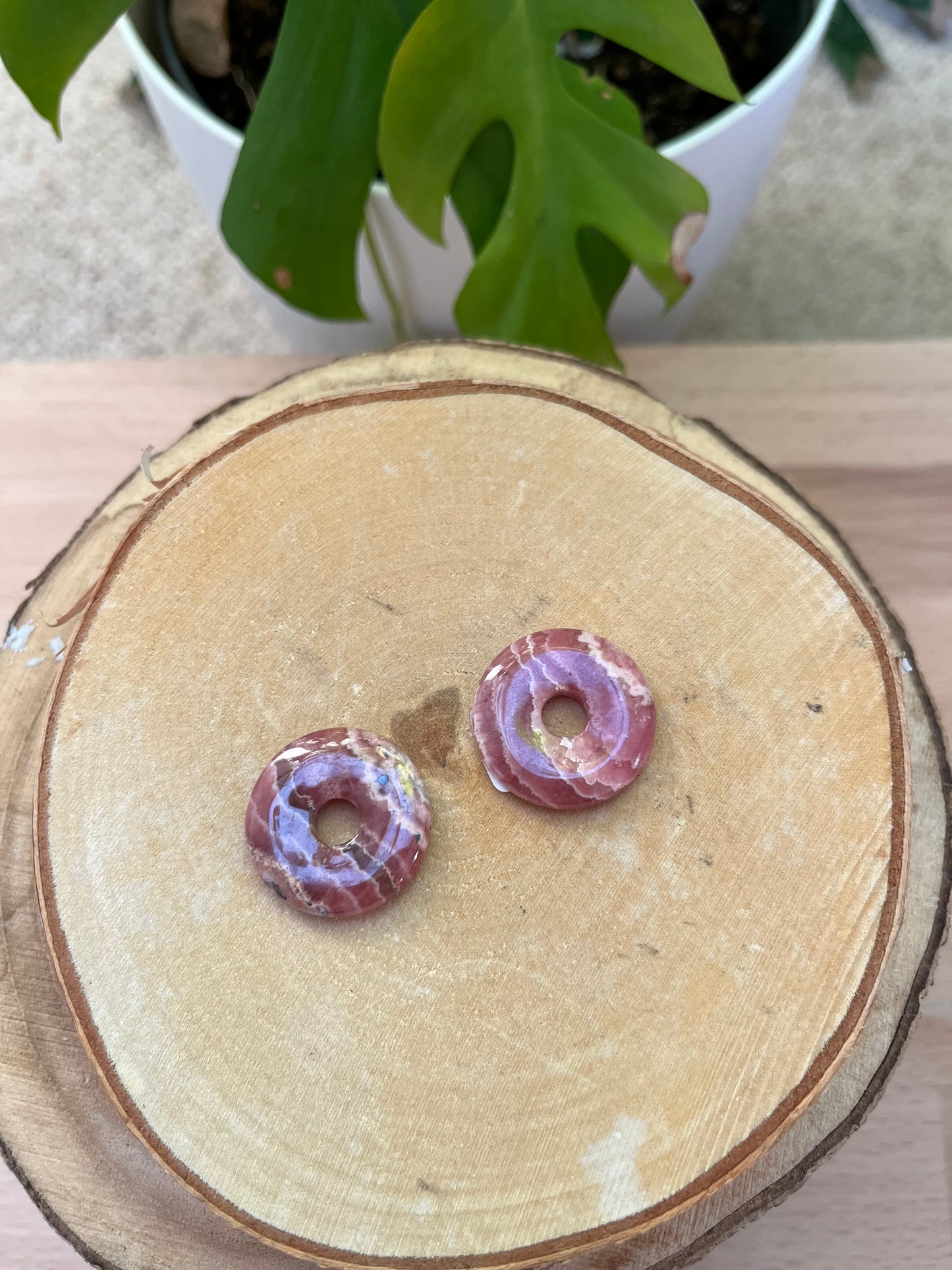 Rhodochrosit Donut 2,5 cm – Sanftheit & Ausdruck