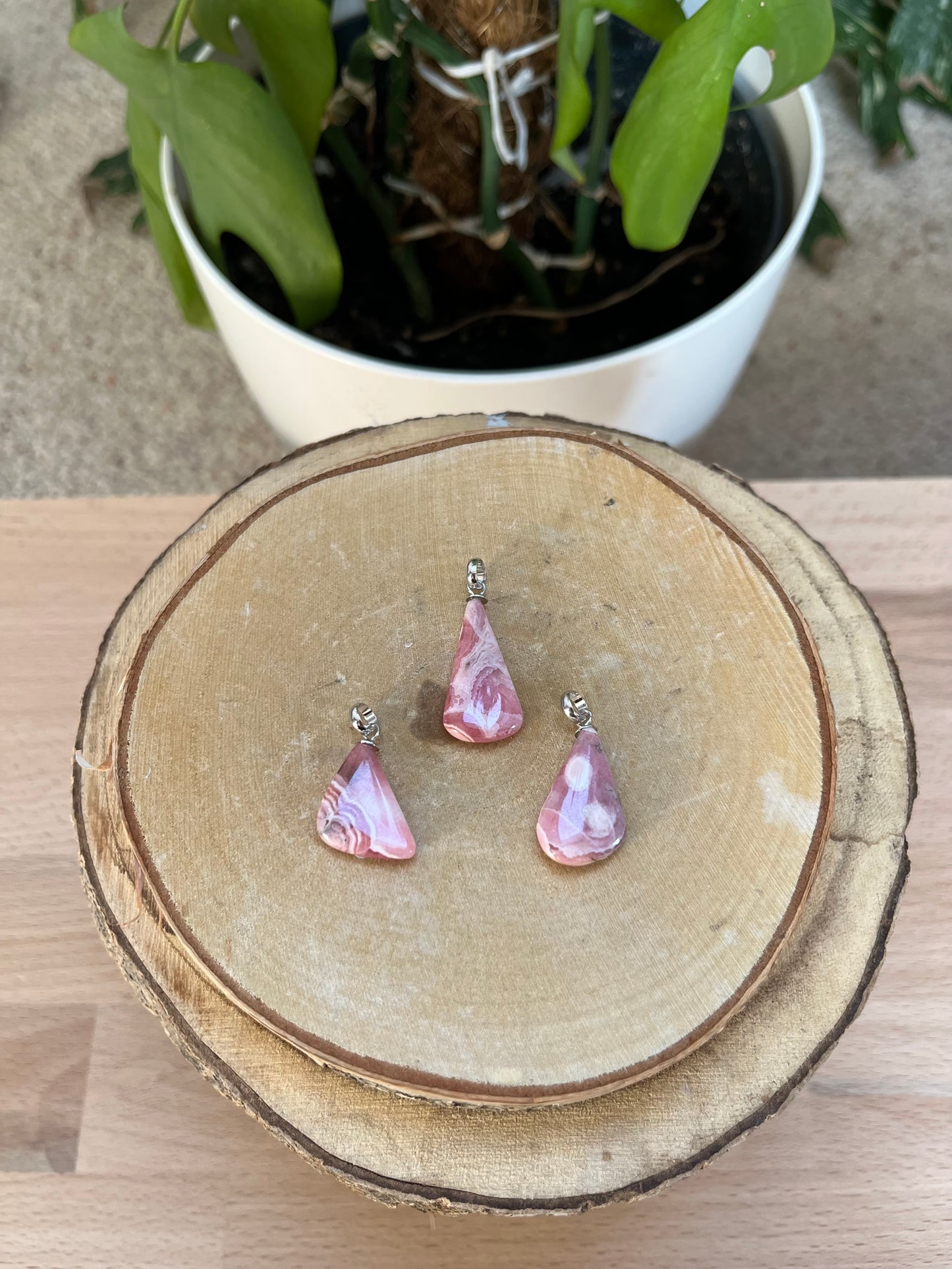 Rhodochrosit Kettenanhänger 925 Silber Stiftöse – Edelstein Schmuck für Selbstliebe & Herzöffnung