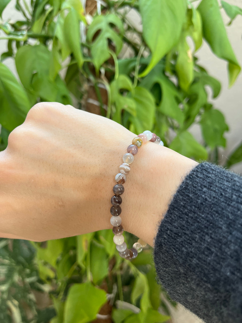 Botswana Achat Kugelarmband – Edelstein Armband für Ruhe & Stabilität