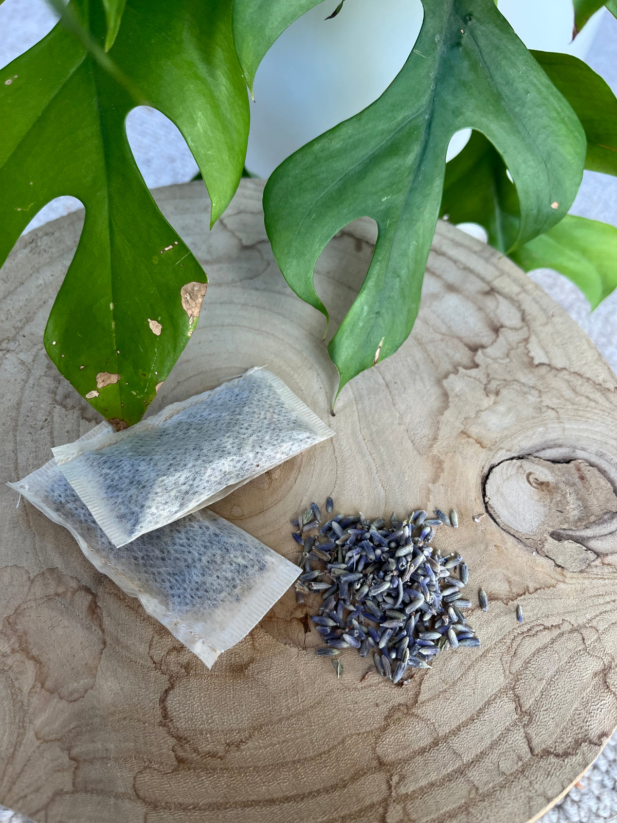 Badezusatz Entspannung – Wellness-Set mit Amethyst & Bio-Lavendel