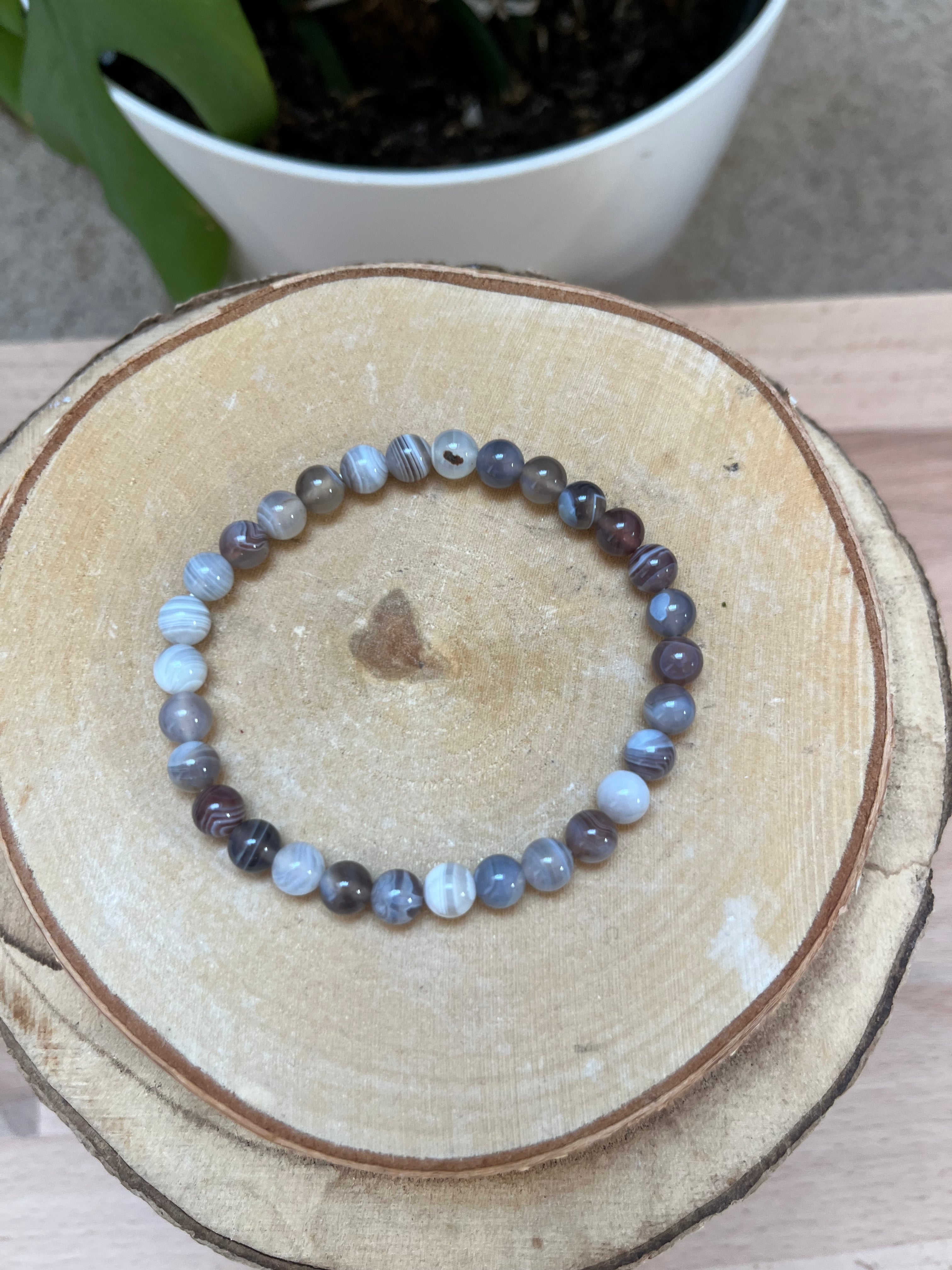 Botswana Achat Kugelarmband – Edelstein Armband für Ruhe & Stabilität