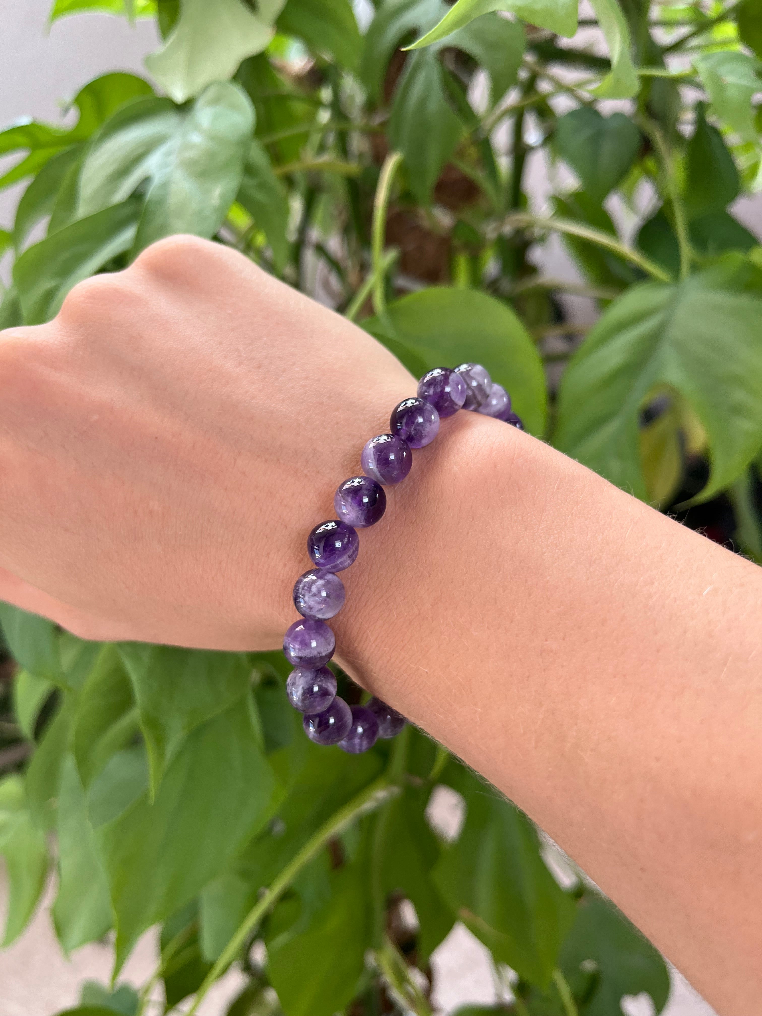 Amethyst Kugelarmband – wahlweise 6 mm oder 8 mm Edelstein Schmuck für Ruhe & Intuition