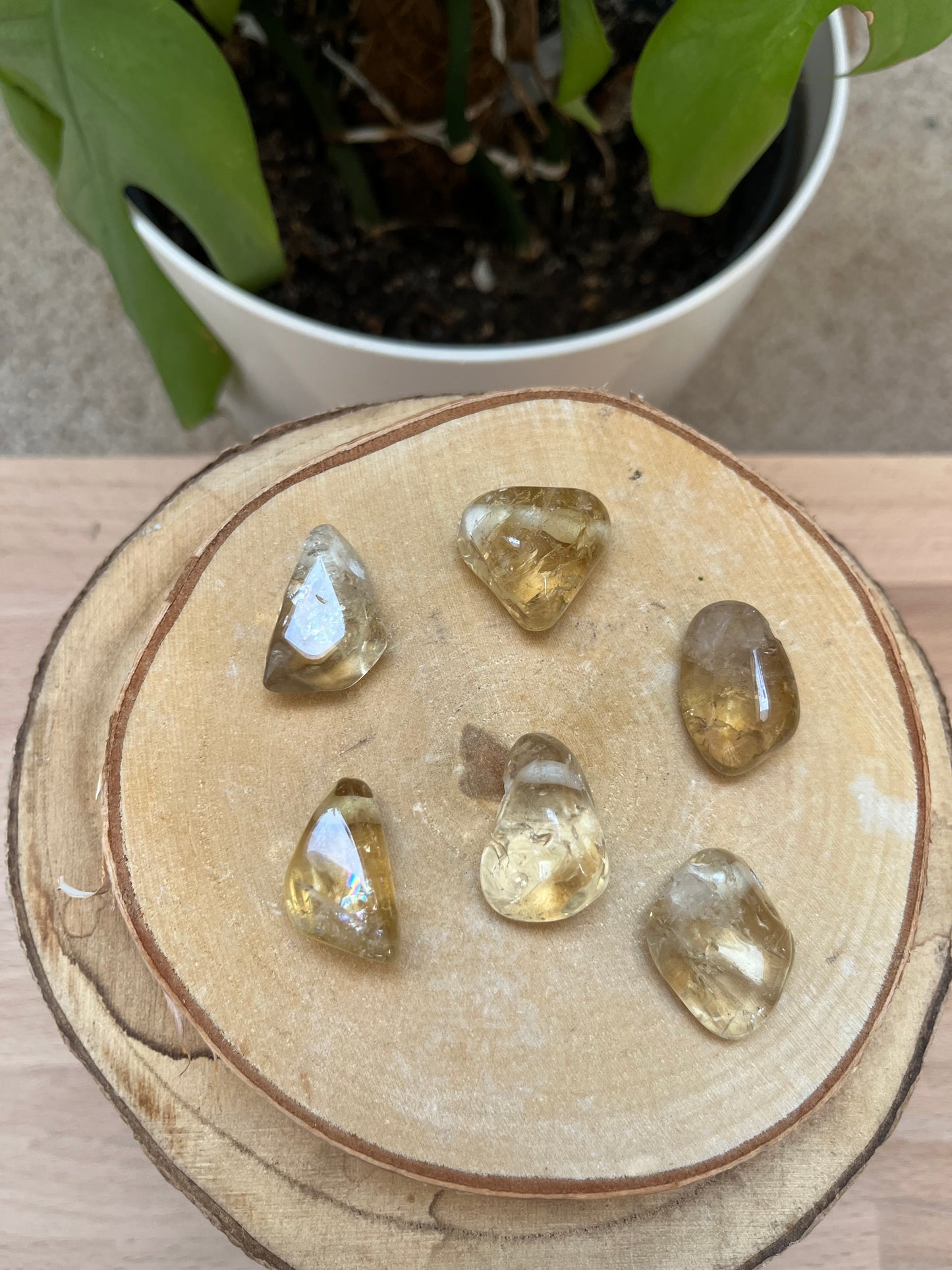 Citrin Natur Trommelstein gebohrt – Edelstein Anhänger für Fülle & Lebensfreude