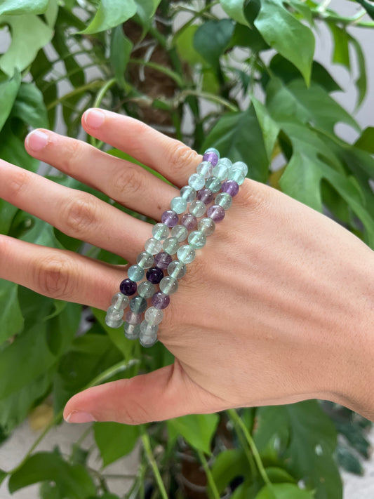 Fluorit Kugelarmband 6 mm – Edelstein Schmuck für Klarheit & Inspiration