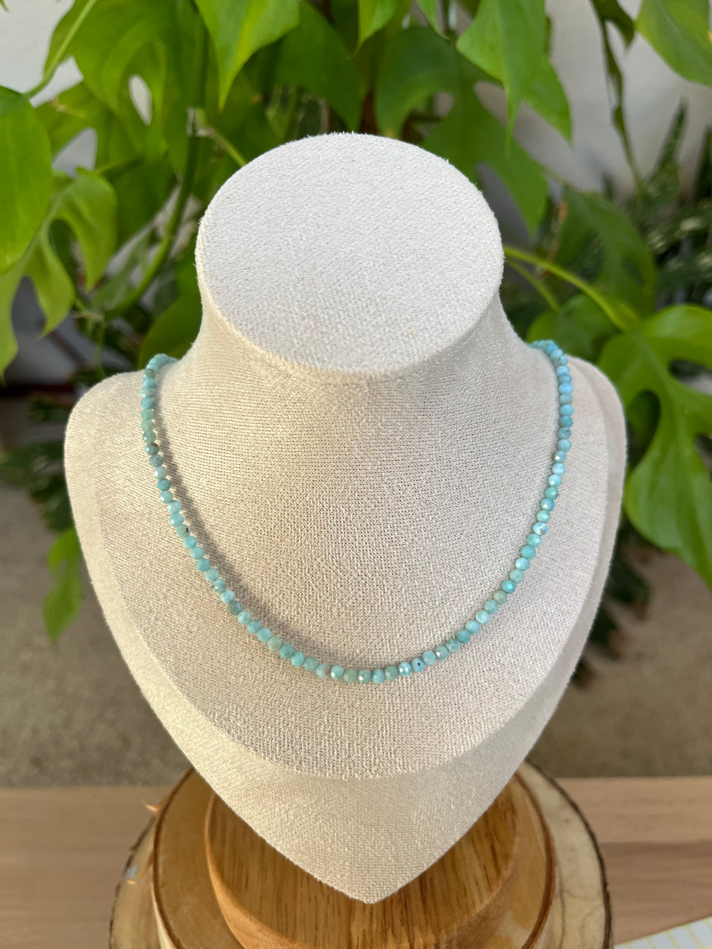 Larimar Collier facettiert 3 mm – Leichtigkeit & Klarheit