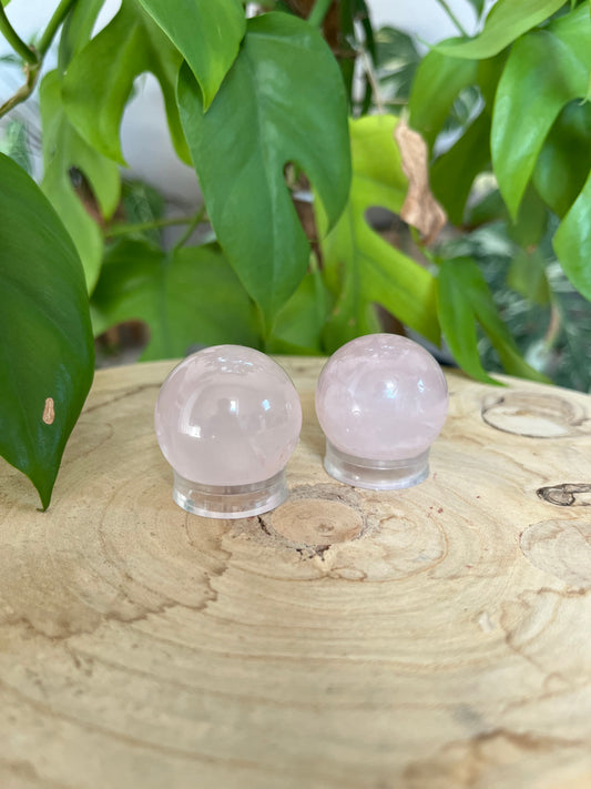 Rosenquarz Kugel 3 cm – Edelstein für Liebe & Harmonie