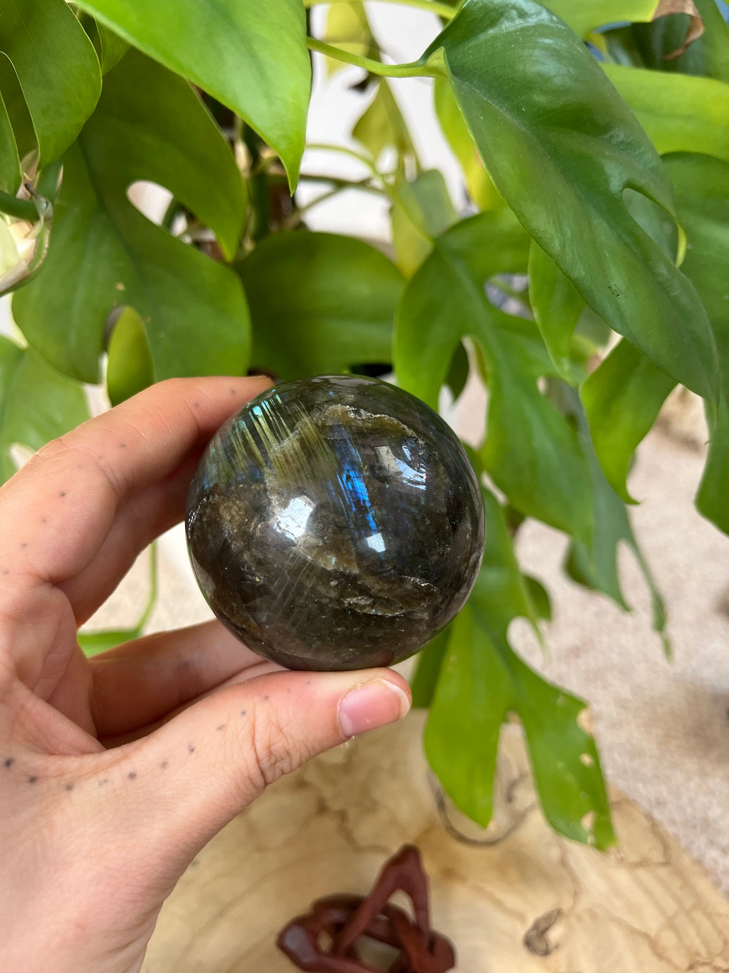 Labradorit Kugel – 6 cm | 275 g