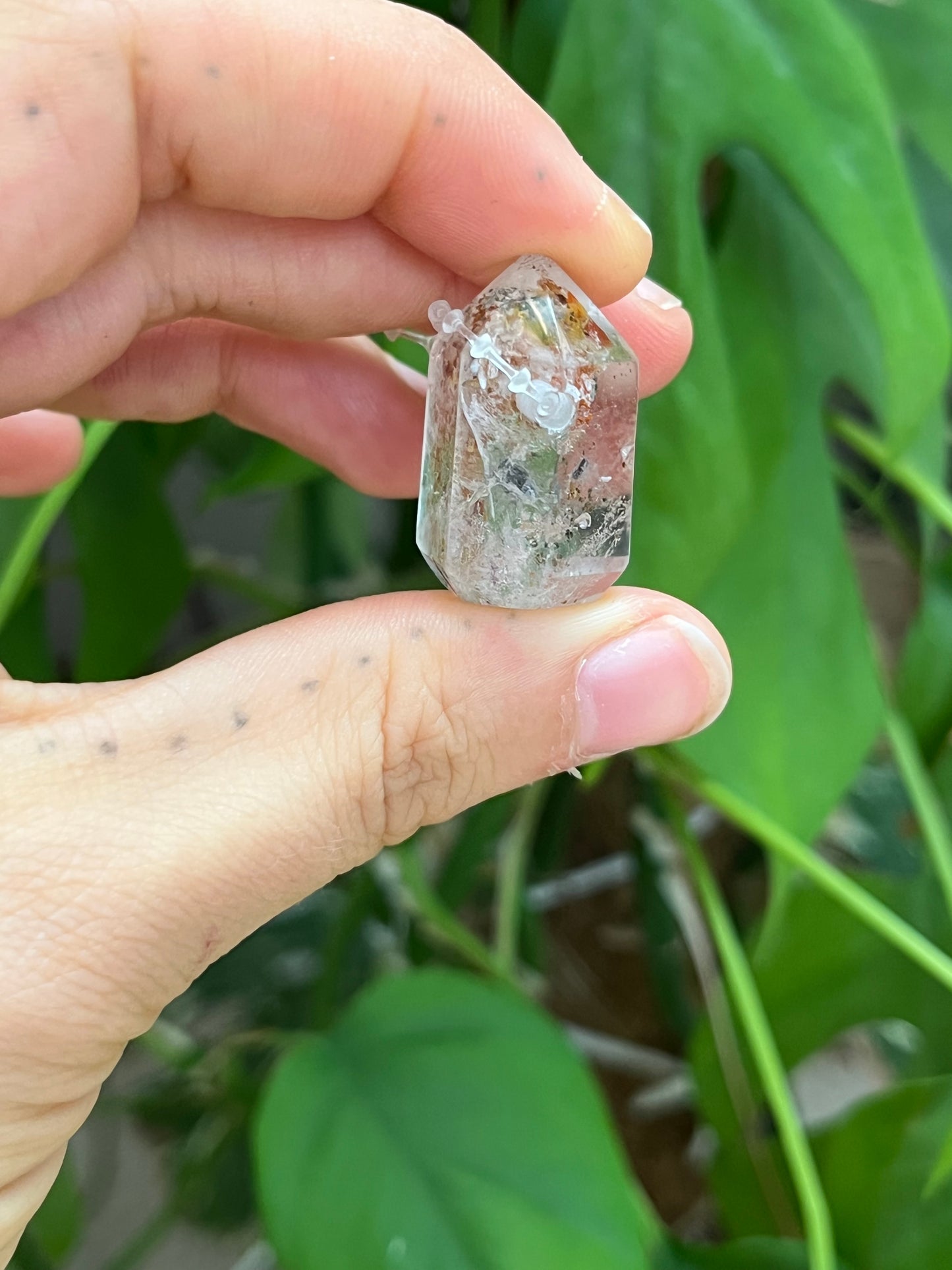 Gartenquarz Spitze gebohrt (2,5 cm) – Inklusenquarz für Klarheit & Visionen
