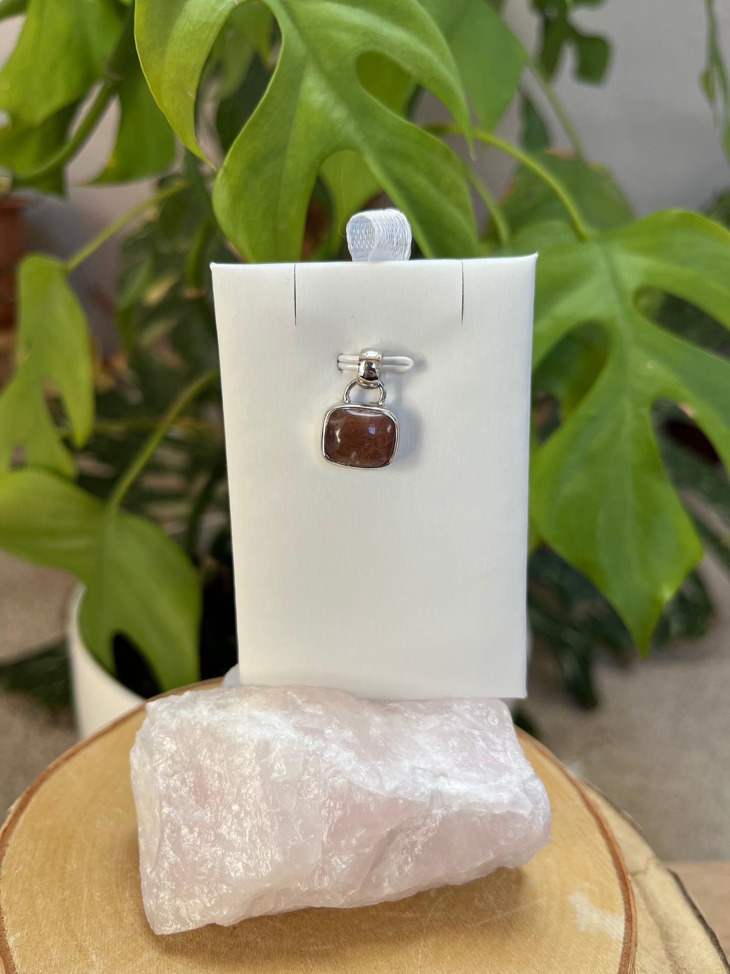 Sonnenstein Anhänger eckig 925 Silber gefasst – Edelstein Schmuck für Lebensfreude & Energie