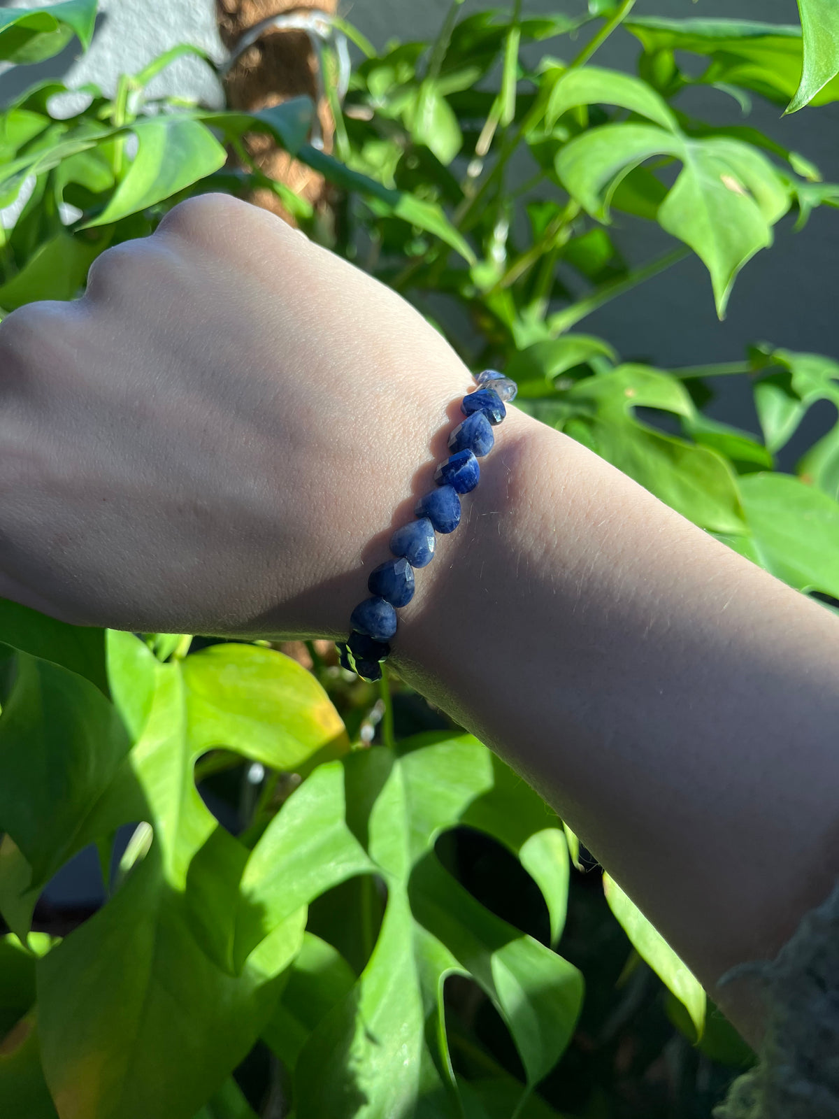 Sodalith Armband facettiertes Herz – Klarheit & Ausdruck