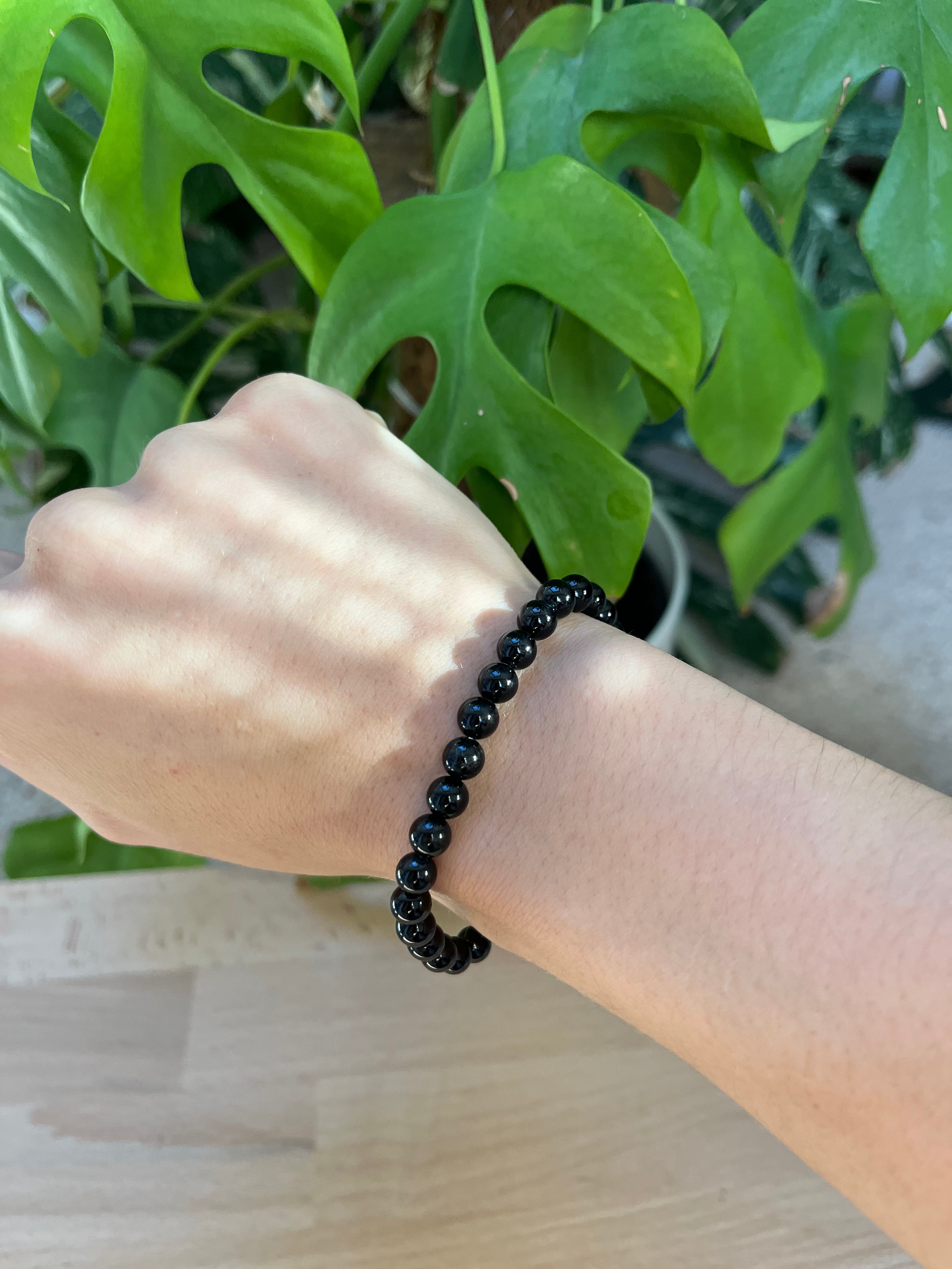 Schwarzer Turmalin Armband – Schutz & Erdung | Kugel-Armband 6 mm & 8 mm